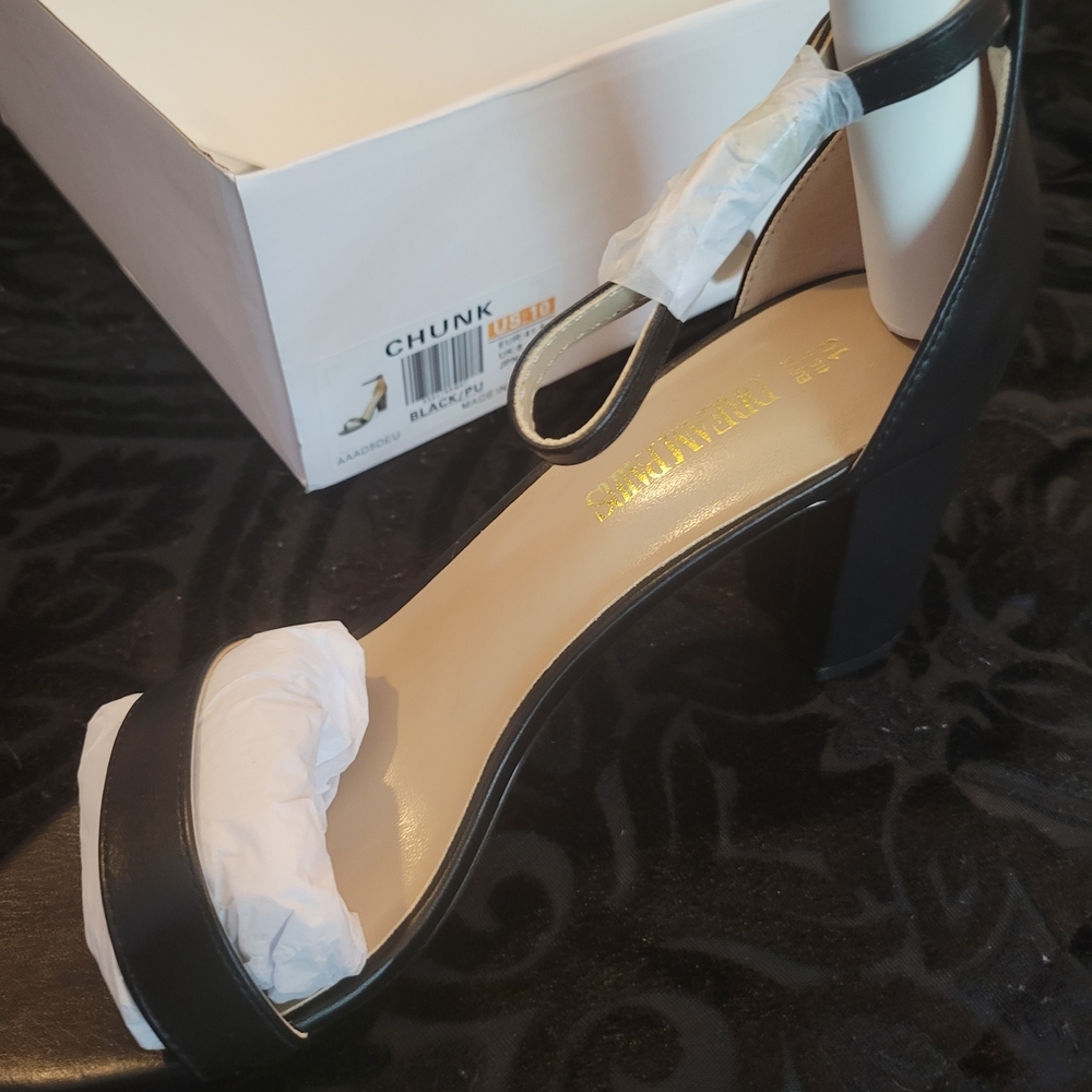 Dream Pairs Black Stiletto Heels with Ankle Strap - Picture 4 of 4